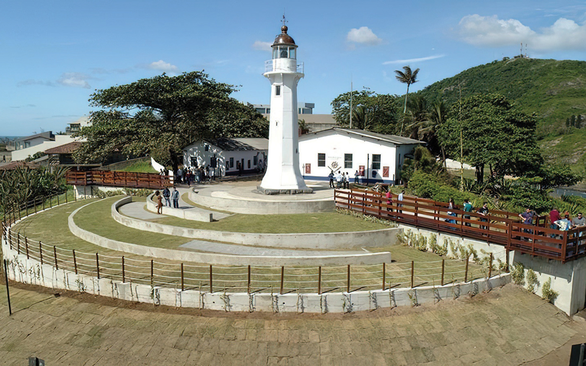 O Farol Santa Luzia é um dos cartões postais de Vila Velha. Foto: PMVV