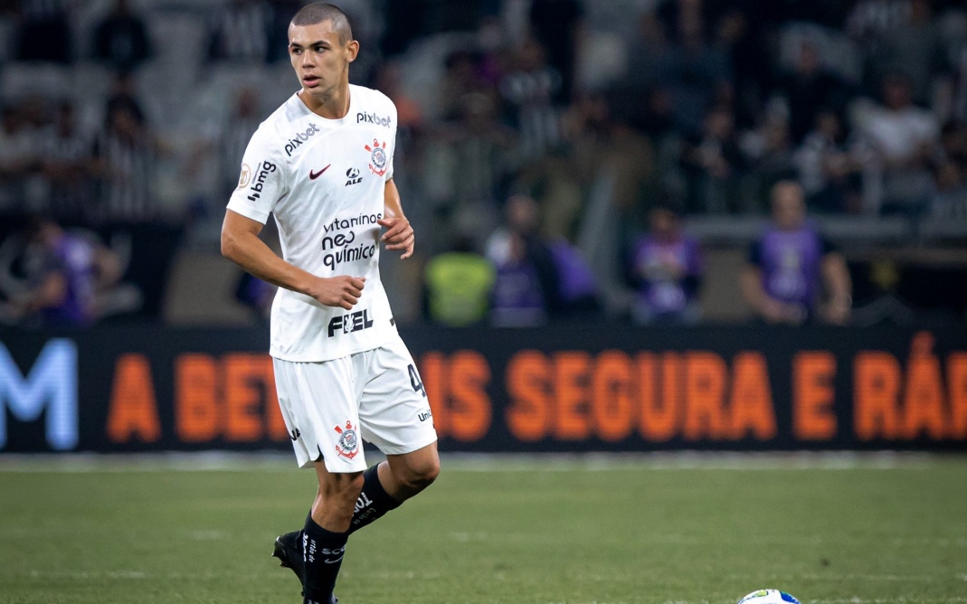Corinthians admite que Moscardo vai para a Europa: 'Está com a cabeça fora, que seja feliz' - Foto: Reprodução Twitter Gabriel Moscardo / @moscardoo
