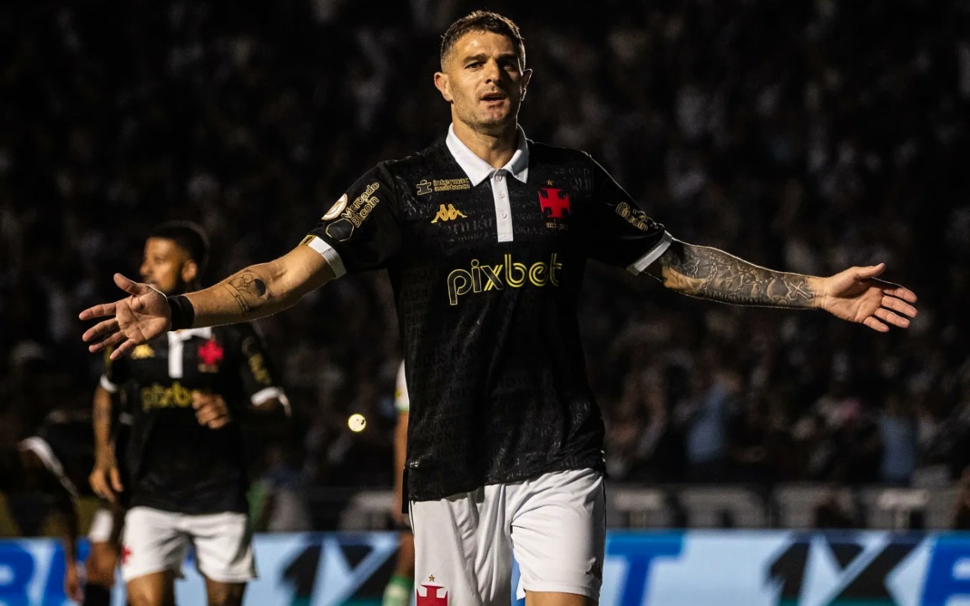 Brasileiro: Vasco enfrenta Bragantino pela permanência na Série A - Foto: Reprodução Twitter Vasco da Gama / VascodaGama - Leandro Amorim