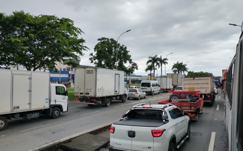 Vidigal afirma que poderá restringir a circulação de caminhões e veículos similares em outros pontos da cidade