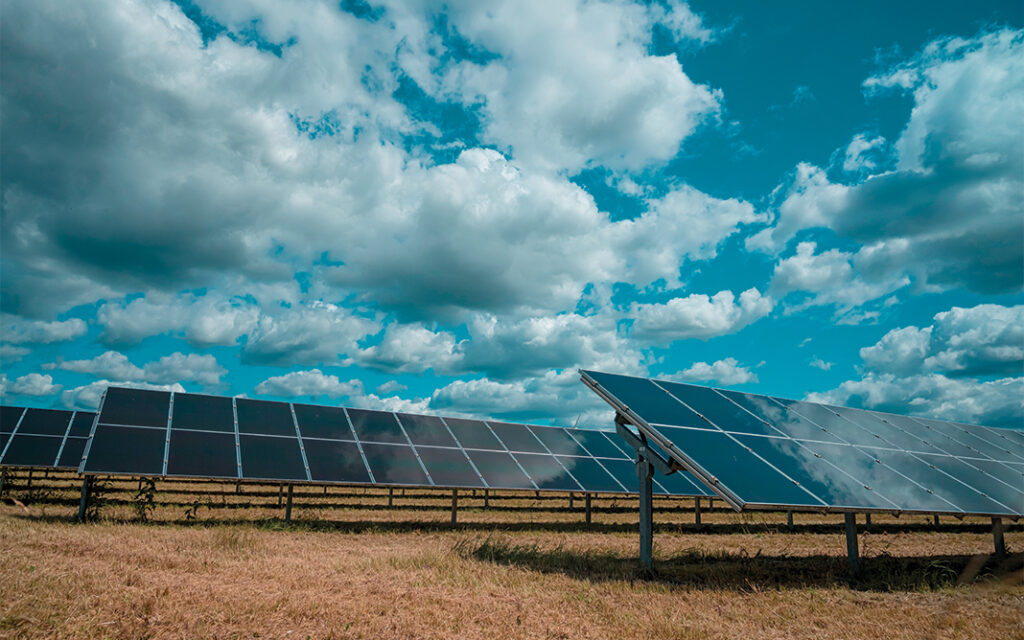 Saneamento e novas matrizes energéticas estiveram em pauta no ano