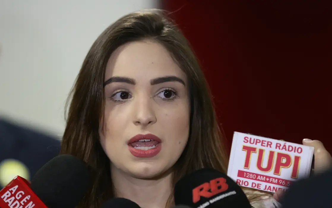 patrícia_lelis_acusada_fraude_eua