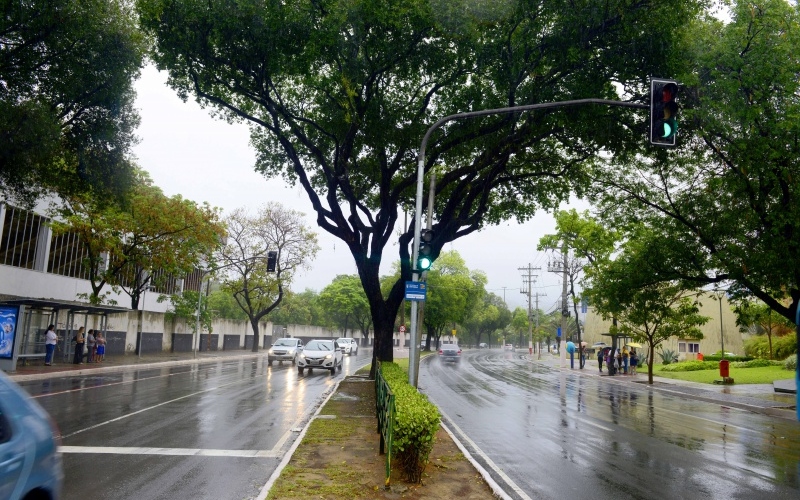 Na quinta (23), a umidade do mar traz chuva fraca e passageira ao ES. Sol entre nuvens e temperaturas em leve alta, entre 18 °C e 25 °C na Grande Vitória - Foto: Divulgação - PMV