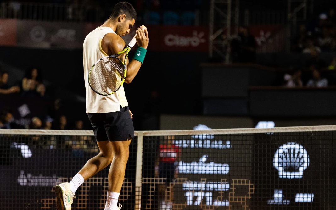 Rio Open tem dia marcado por lesão do espanhol Carlos Alcaraz - Foto: Reprodução Rio Open - Fotojump
