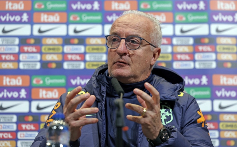 Dorival Júnior pede justiça no caso Robinho: 'Tem que ser penalizado' - Foto: Rafael Ribeiro / CBF