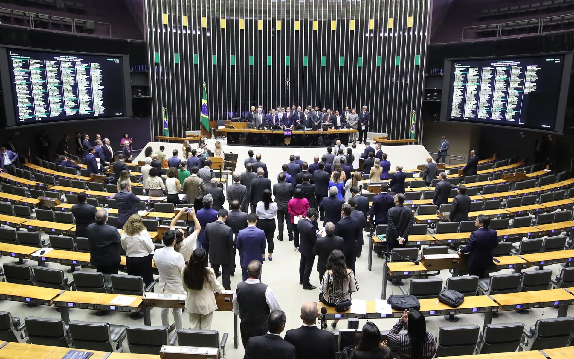 câmara_votação_isenção_imposto_de_renda