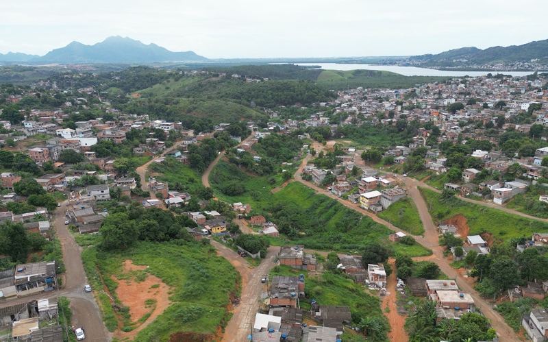 Obras de pavimentação de diversas ruas e a construção de uma Unidade Básica de Saúde (UBS) receberam ordem de serviço