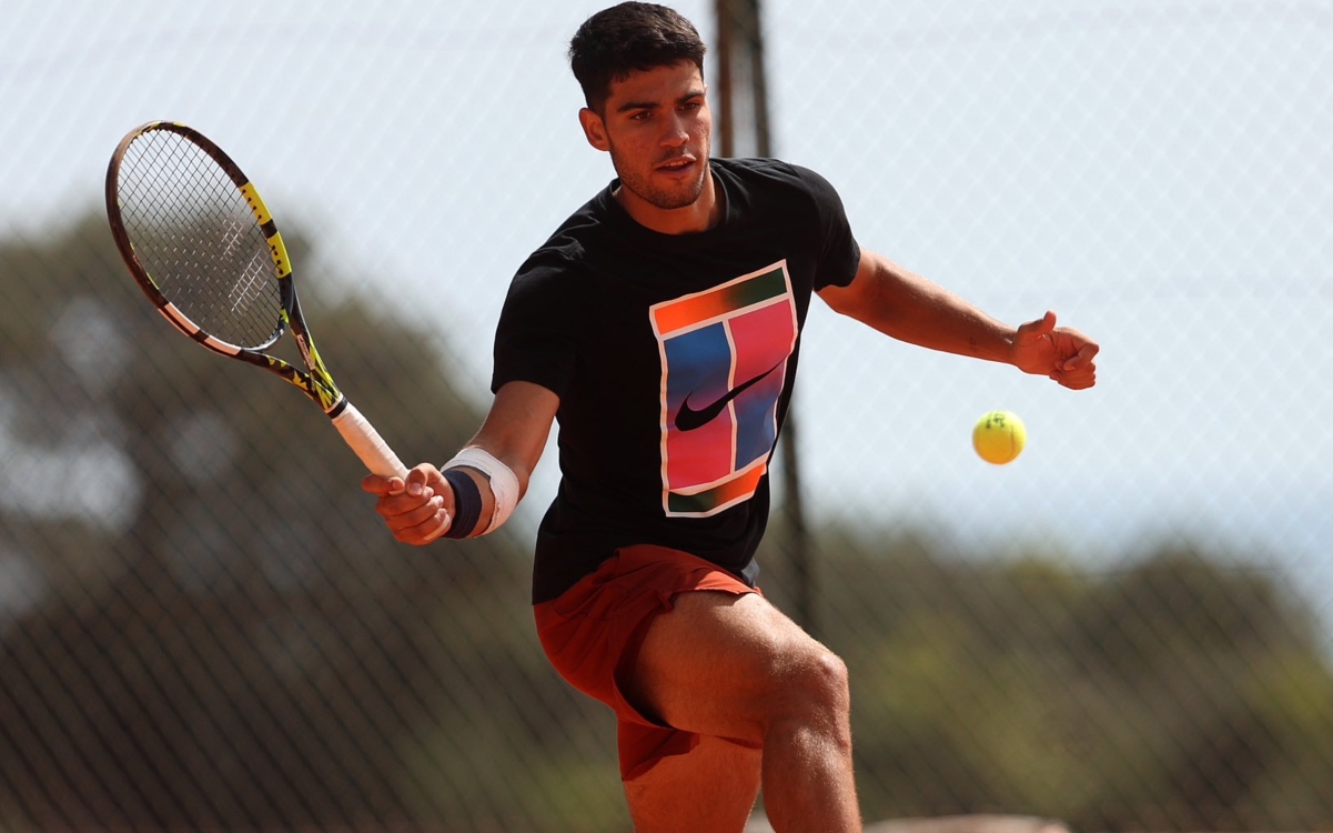 Alcaraz revela lesão no antebraço e desiste do Masters de Montecarlo - Foto: Reprodução Twitter Carlos Alcaraz - @carlosalcaraz
