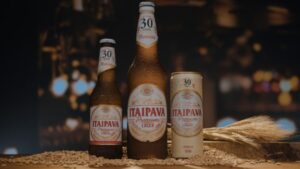 Itaipava Premium ganha edição especial de 30 anos da marca com a fórmula original. Foto: Divulgação