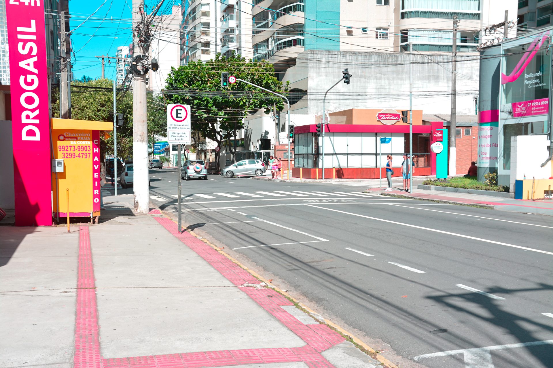 A Avenida Hugo Musso é uma das principais vias de Vila Velha. Seu trajeto percorre os bairros Praia da Costa e Itapuã. Foto: Victor Leonel/Next Editorial