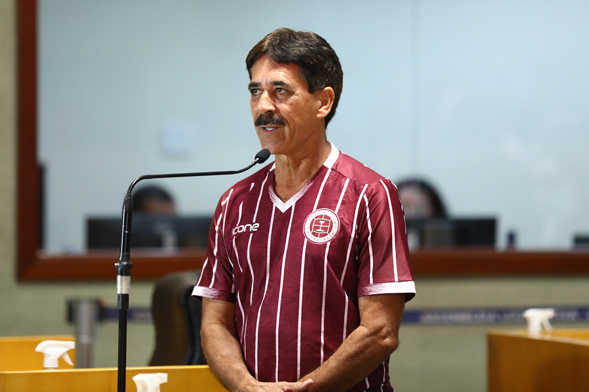 Deputada em caso Araripe: “Marcelo Villa-Forte é picareta e golpista”
