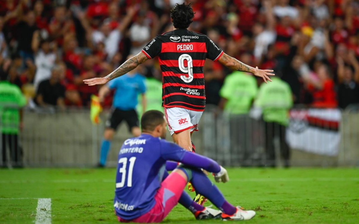 Flamengo vence Millonarios, fica em 2º no grupo e se classifica para as oitavas da Libertadores - Foto: Reprodução Twitter @Flamengo - Marcelo Cortes / CRF