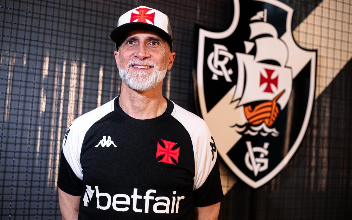 Vasco oficializa a contratação do técnico português Álvaro Pacheco - Foto: Reprodução Twitter @VascodaGama - Leandro Amorim