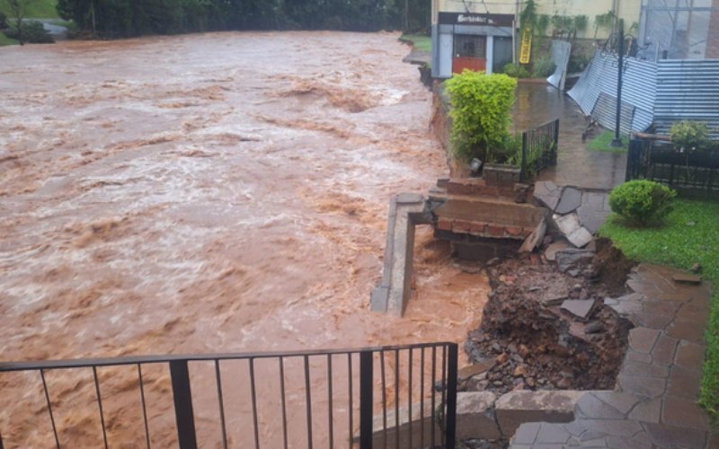 rompimento_barragem_chuvas_rs
