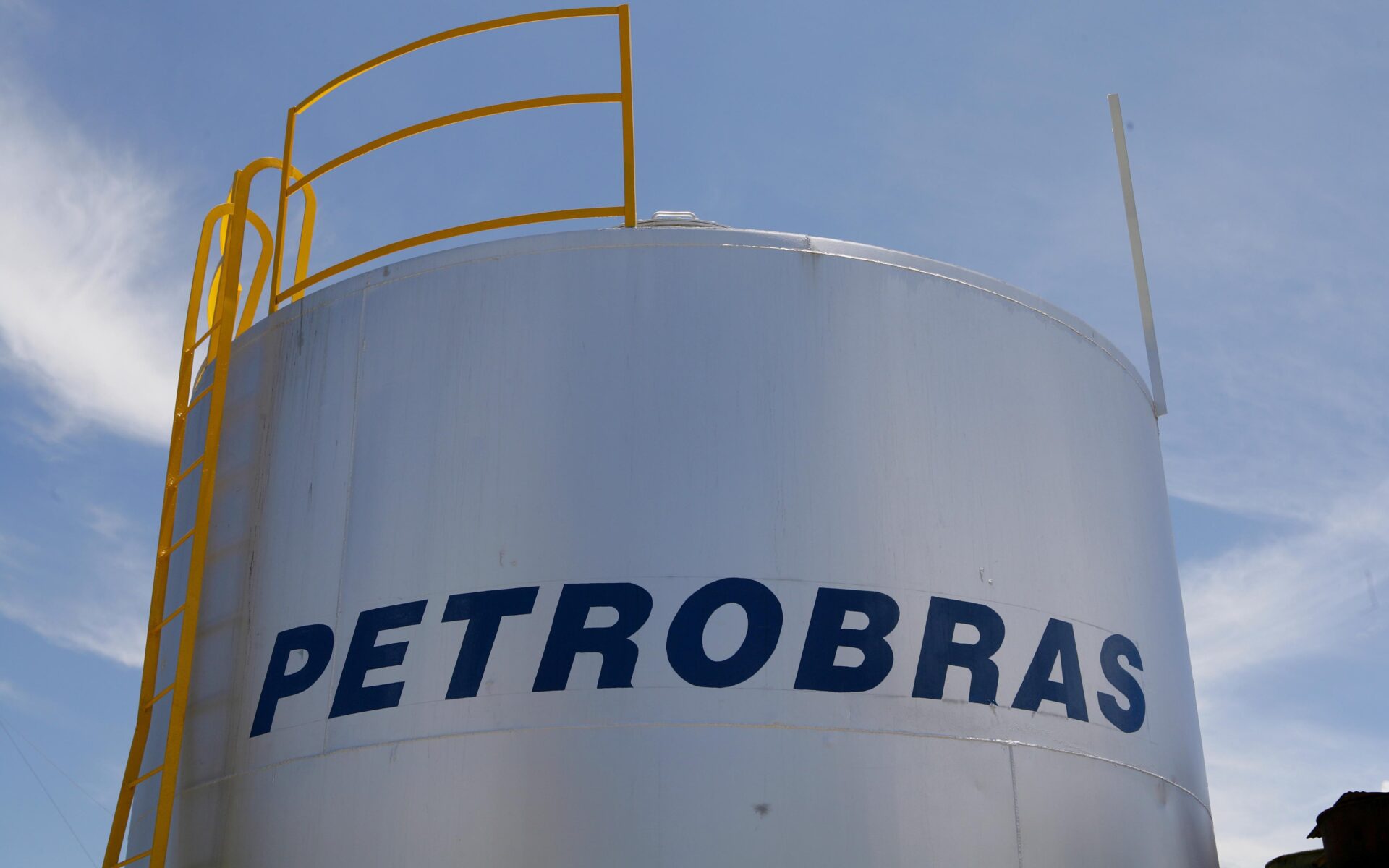política_preços-petrobras_aniversário