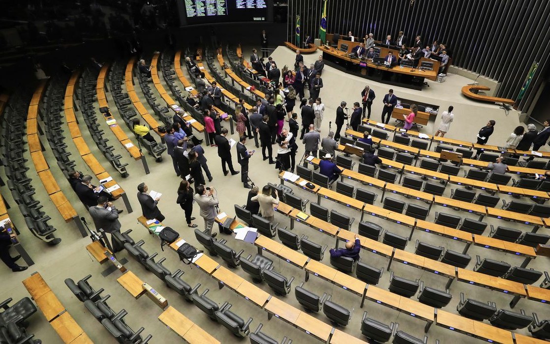 câmara-aprovação_punição_invasão_terras