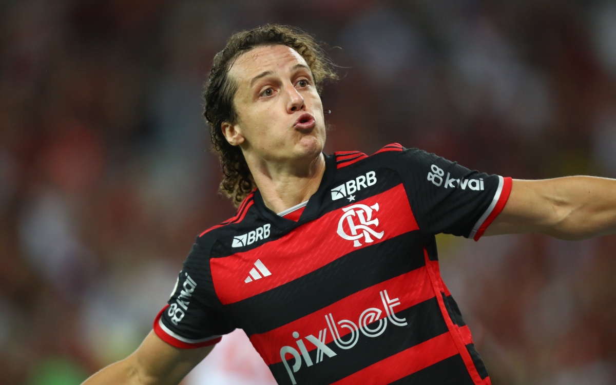 Flamengo marca no fim, vence o Bahia e assume a liderança do Brasileirão - Foto: Reprodução Twitter @Flamengo - GILVAN DE SOUZA / CRF