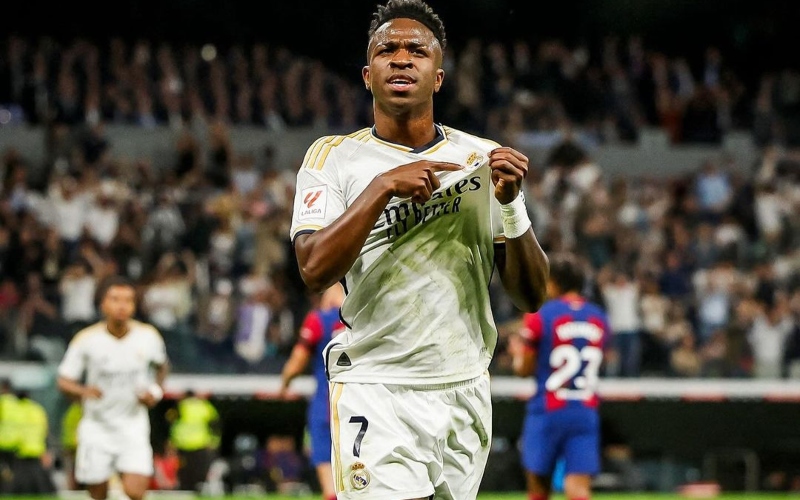 Com Vinícius Júnior como favorito, cerimônia da Bola de Ouro será em 28 de outubro em Paris - Foto: Reprodução Instagram / @vinijr