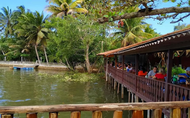 10 restaurantes com vistas incríveis na Grande Vitória