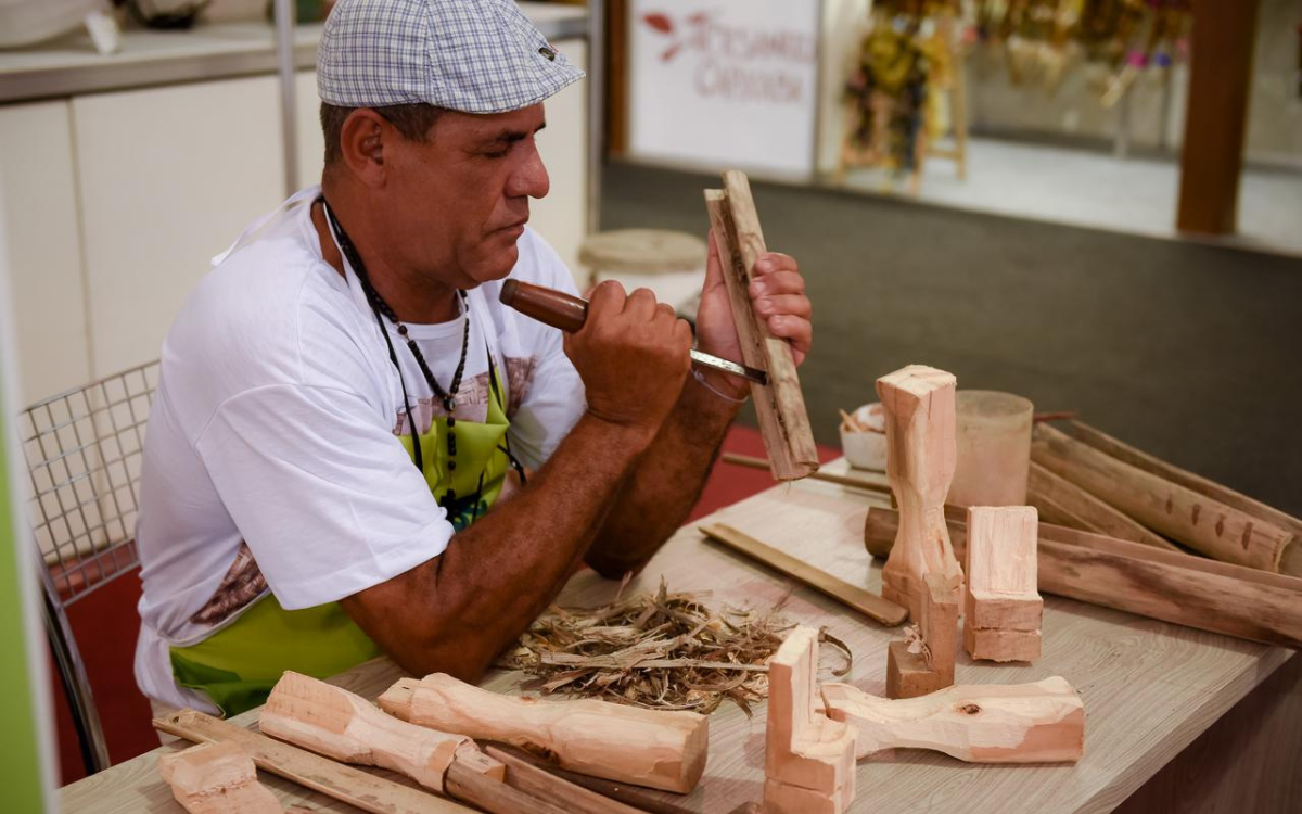 ArteSanto 2024: mais de 500 artesãos expõem criações na Praça do Papa
