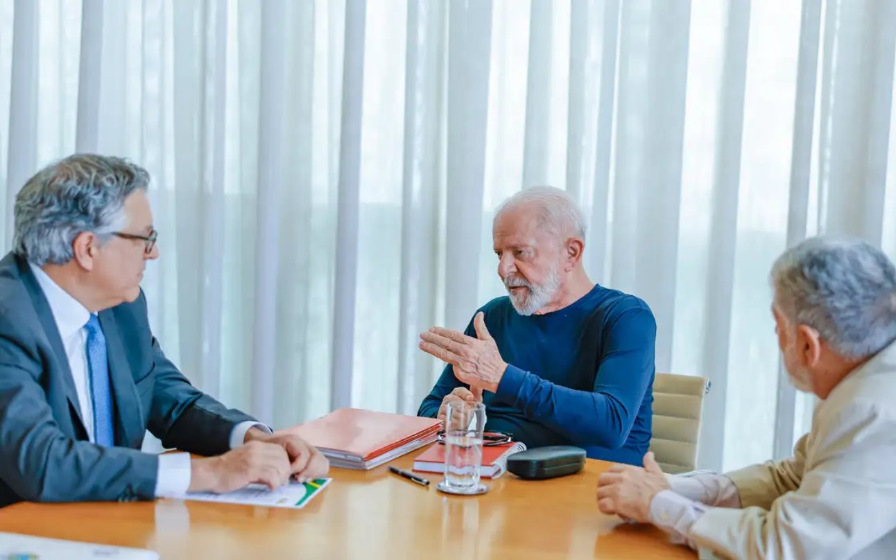 lula_acidente_governo_contradições