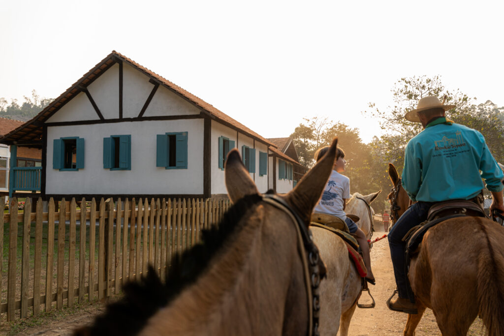 Passeio tropeiro realizado no distrito de Pindobas. Foto: RuralturES/Divulgação