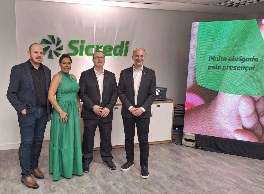 Sicredi abre agência para atender empresas que faturam mais de R$ 30 milhões