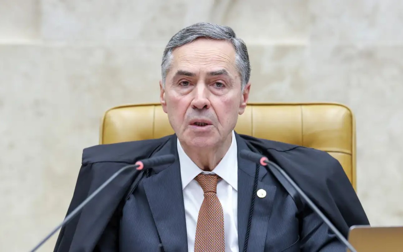 Presidente do STF, Luís Roberto Barroso, critica sanções dos EUA após condenação de Bolsonaro, defendendo a autonomia do Judiciário e a liberdade de expressão. Foto por: Antônio Augusto - STF