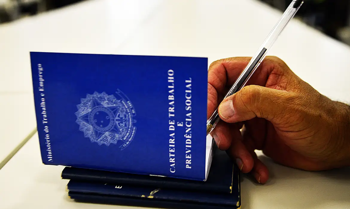 IBGE divulga Pnad Contínua: desocupação no Brasil atinge 5,8% em junho, com renda média e massa de rendimentos em alta. Resultado abaixo das projeções. Foto: Marcello Casal Jr./Agência Brasil