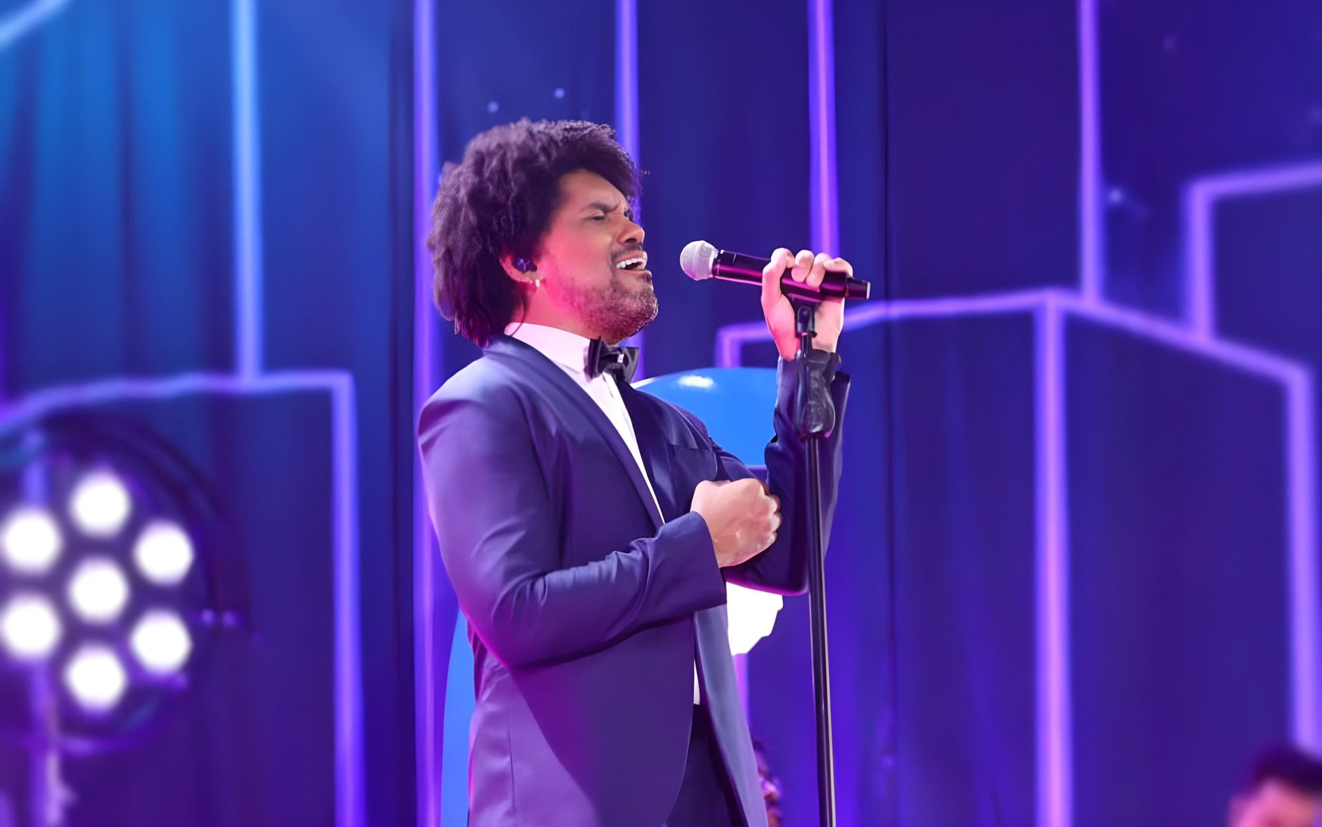 Vencedor do The Voice Brasil, Ivan Barreto vem ao ES para quatro pocket shows. Foto: Instagram/@ivanbarretoovicial/@rafa_picss