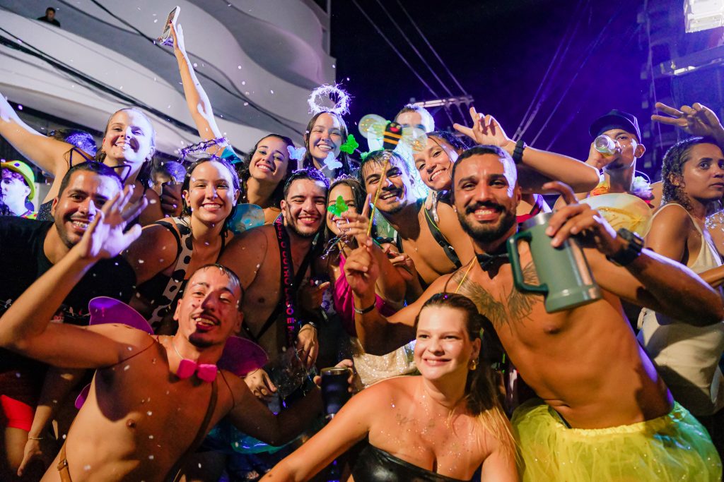 Cidade de Guarapari está cheia de turistas curtindo o carnaval. Foto: Fabricio Brambati