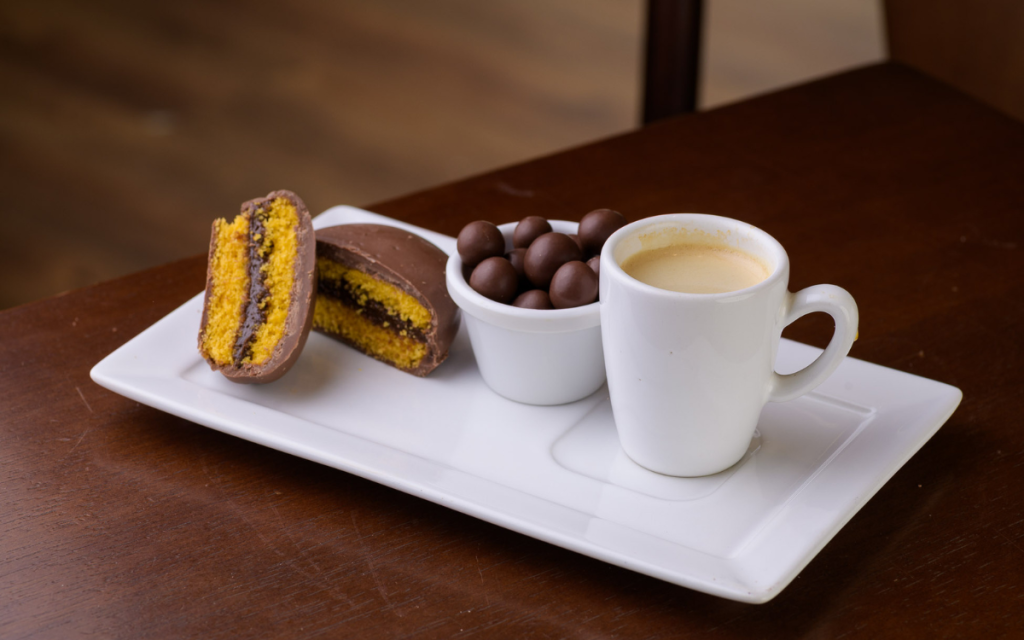 Eventos celebram o café com combos especiais e experiência musical em Vitória