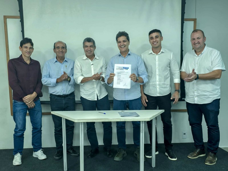 ParklogBR/ES: reunião de alinhamento com prefeitos e visita a portos