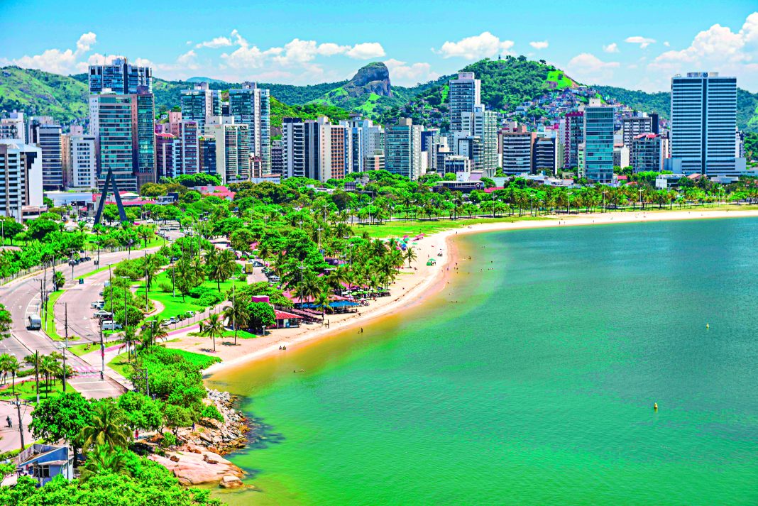 A beleza da região atrai turistas e moradores para dias de praia e contato com a natureza. Foto: MTur / Vitor Jubini