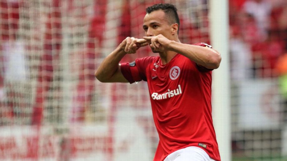 Leandro Damião, jogando pelo inter Foto: Gazeta Press