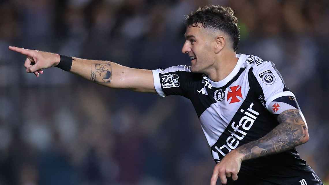 Pablo Vegetti comemora gol do Vasco contra o Sport Buda Mendes / Getty Images