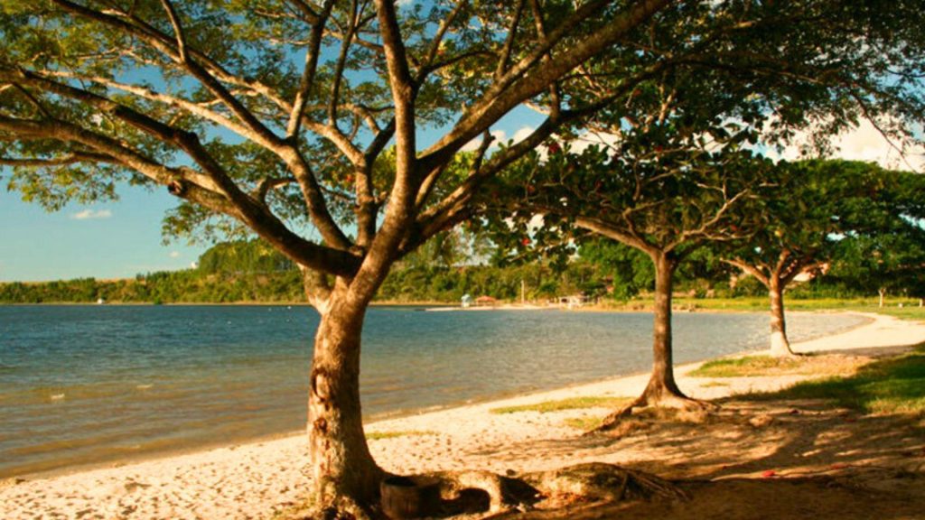 Com maior volume de água do Brasil, a lagoa Juparanã é ponto obrigatório de visitação em Linhares. Foto: Prefeitura Municipal de Linhares