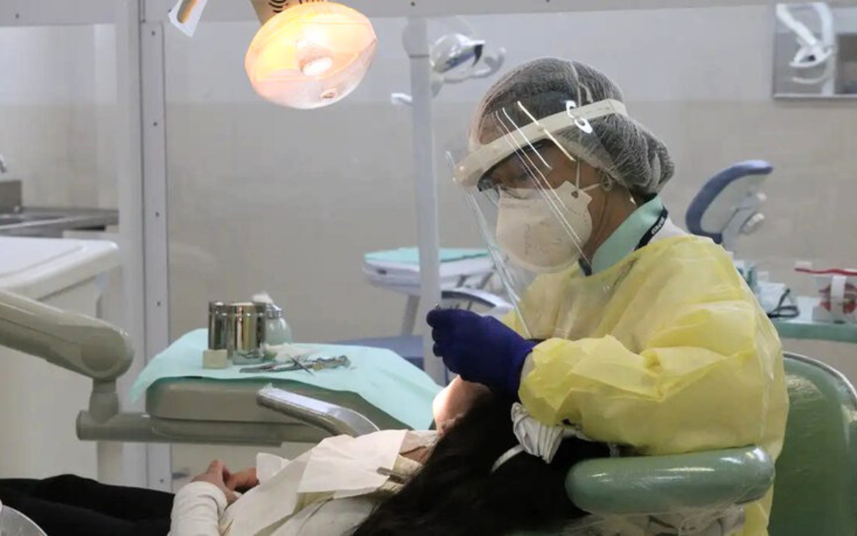 É necessário frequentar o dentista regularmente. Foto: Tânia Rego/Agência Brasil