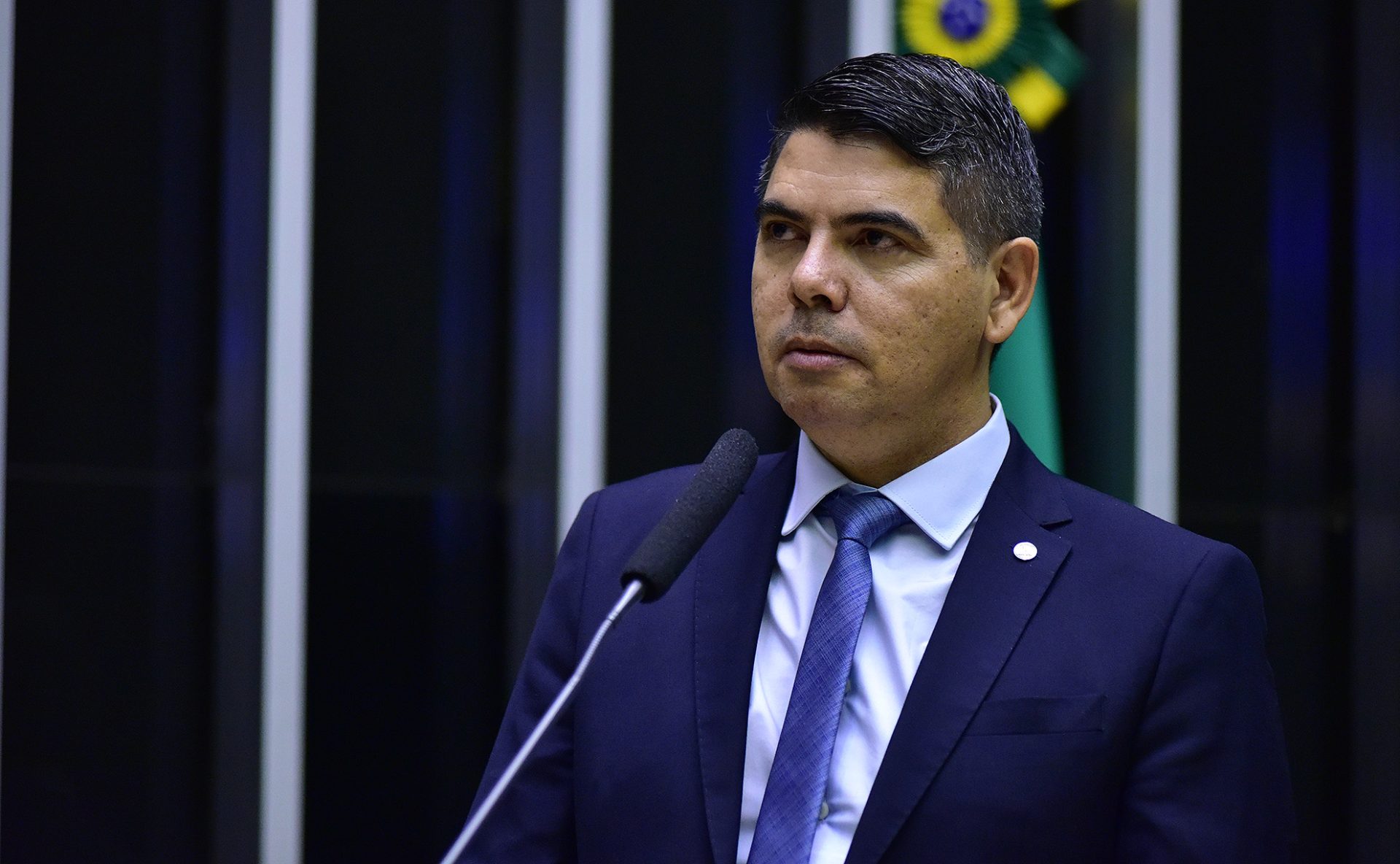 Deputado Messias Donato (Republicanos-ES) propõe mudanças na LDB para garantir respeito aos valores familiares no ambiente escolar. Foto: Divulgação