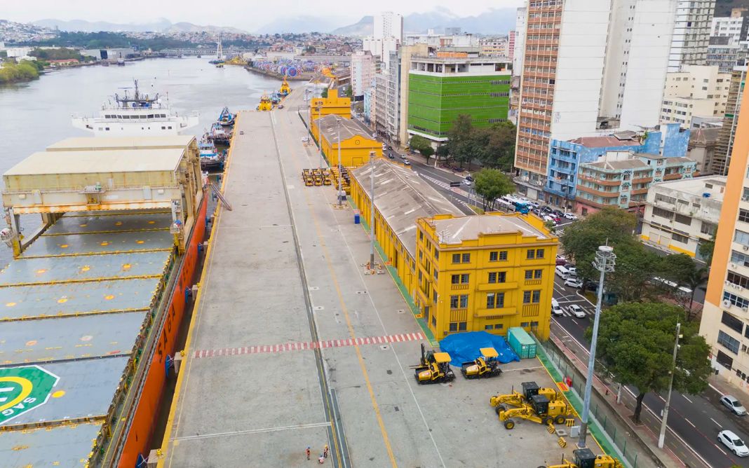 Infraestrutura do Porto de Vitória integra o Espírito Santo às rotas estratégicas do Atlântico Sul em um cenário de reorganização do comércio global. Foto. VPorts/Divulgação