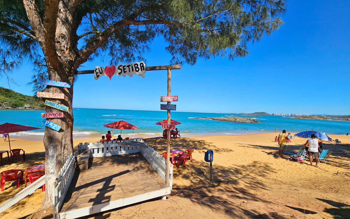 O inventário turístico irá levantar os atrativos turísticos da cidade como a Praia de Setiba. Foto: Fabricio Lima/ES Brasil