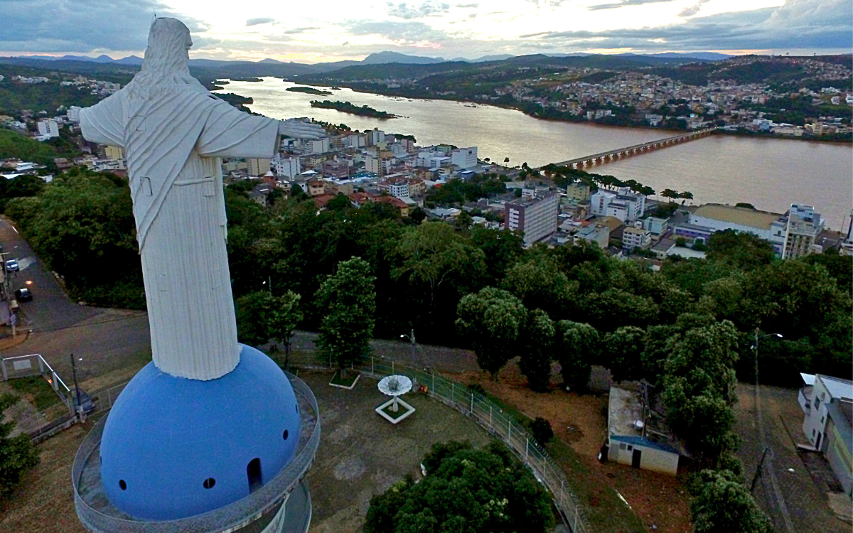 Colatina possui um Cristo Redentor. Foto: Descubra o ES/Governo do ES