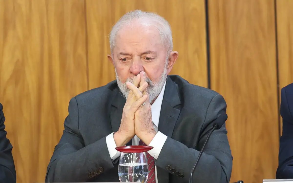 Comissão da Câmara pede que Lula seja investigado por fraudes no INSS