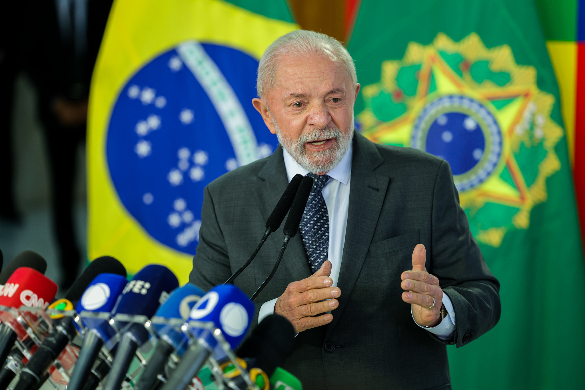 O presidente Lula diz que vai reclamar à OMC e usar a Lei da Reciprocidade se não houver acordo com os EUA. Foto: Fabio Rodrigues-Pozzebom/ Agência Brasil