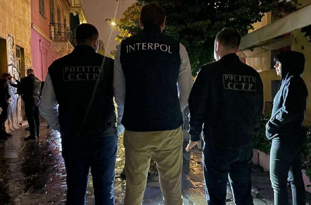 Um relatório da Organização Internacional de Polícia Criminal, a Interpol, identificou um aumento no tráfico de pessoas para centros de golpes digitais em todo o mundo. Foto: site Interpol