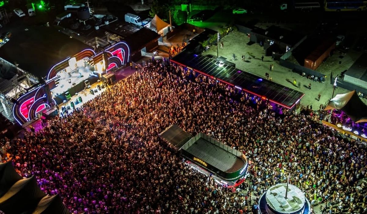 O público capixaba não só vive a música durante os eventos, mas a experiência. Foto: Instagram/ @p12guaraparioficial