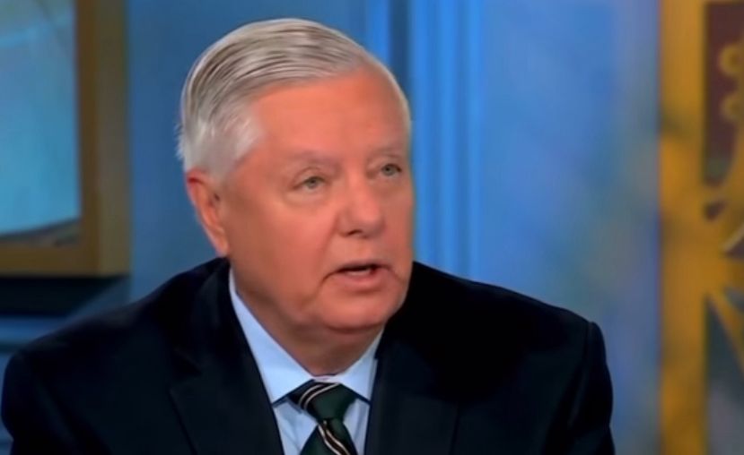 O senador americano Lindsey Graham ameaça impor tarifas para países que comprarem petróleo russo. Foto: reprodução - Instagram/@lindseygrahamsc
