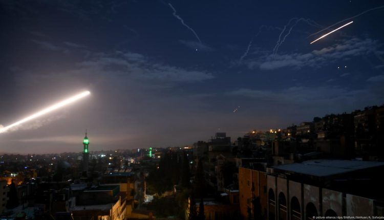 Berlim suspende exportações militares a Israel, criticando ofensiva em Gaza e exigindo acesso humanitário. Chanceler Merz reitera apoio a Israel. Foto: Irna/Fotos Públicas