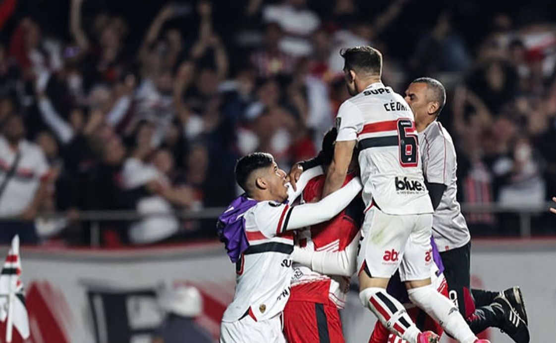 Com a vaga nas quartas da Libertadores, São Paulo garante R$ 9,3 milhões, bate meta orçamentária e busca reduzir dívida histórica de quase R$ 1 bilhão. Foto: Reprodução/Instagram/@saopaulofc