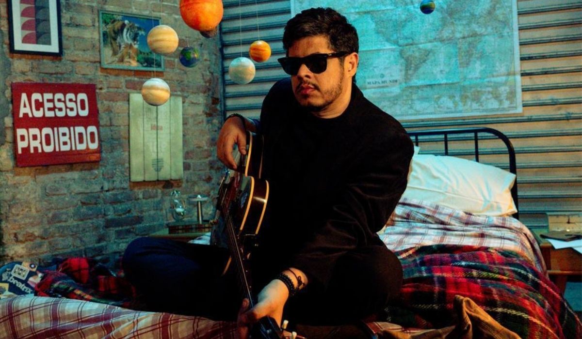 Bruno Caliman vai receber convidados de peso: Paulo Ricardo (ex-RPM), Tato (Falamansa), Raffa Torres e Landau, unindo gerações e estilos em um show emocionante e cheio de poesia. Foto Yiftach Belsky